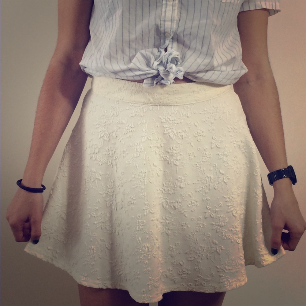 Floral white skirt